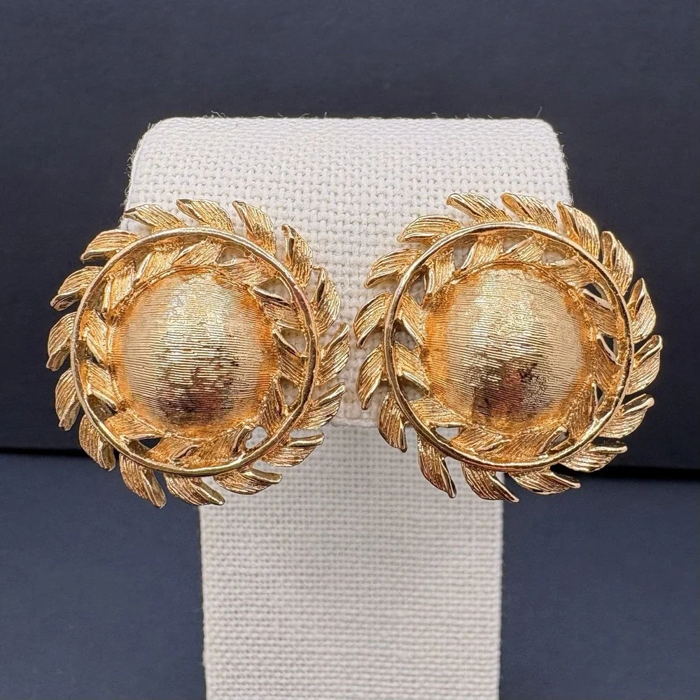 Vintage Monet Textured Round Dome Earrings Gold Tone Leaf Border Clip On Classic